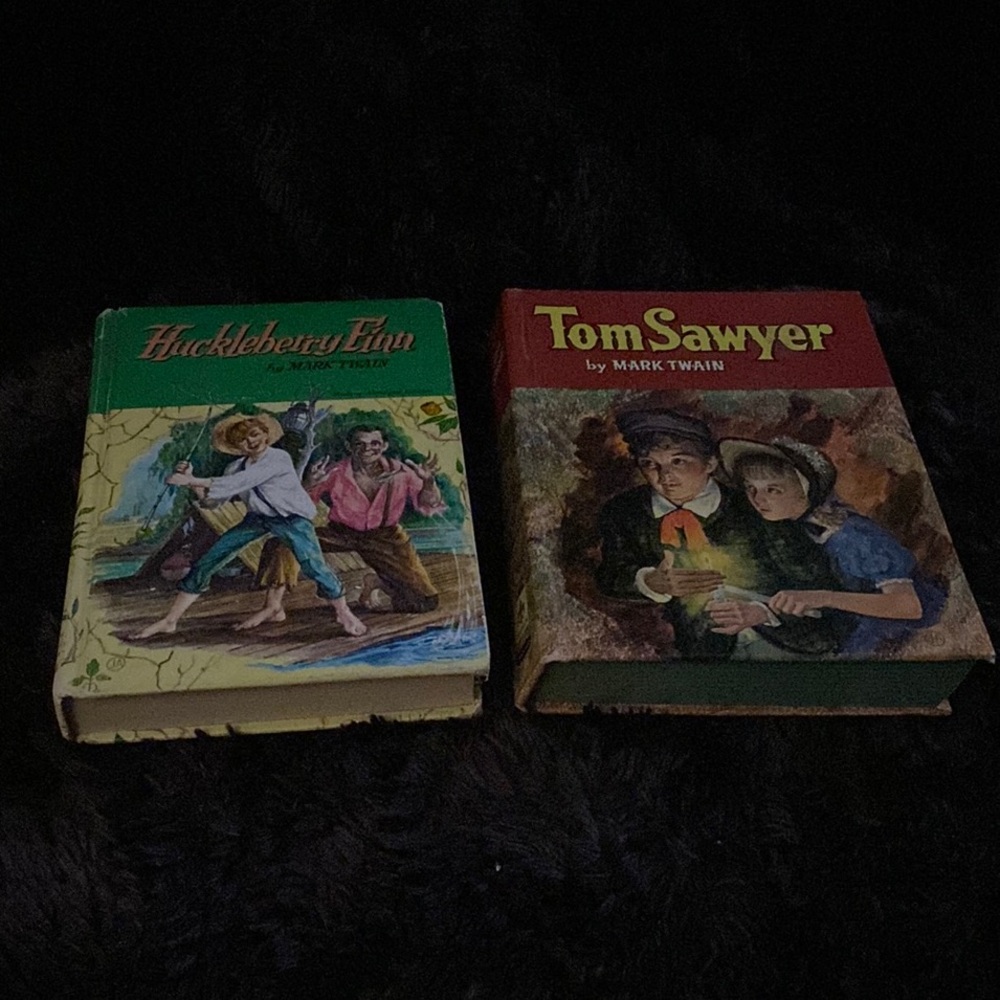 Vintage 60’s Huckleberry Finn and Tom Sawyer Chapter Books by Mark Twain